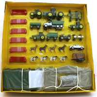 John Deere Toys 46276 Farm Playset, 5 years and Up